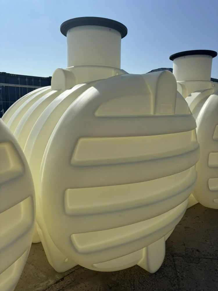 Nádrž na dešťovou vodu Neptun 6000 - sestava s čerpadlem pro zahradu - Profi