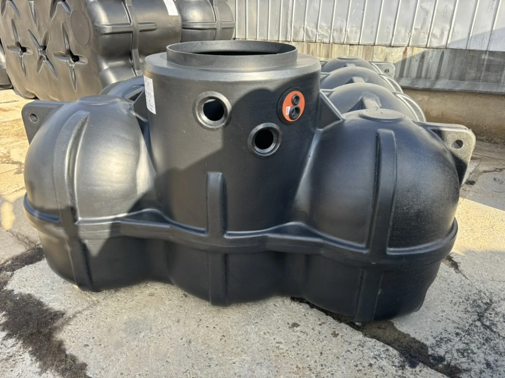 Nádrž na dešťovou vodu Hudson 5000 - sestava s čerpadlem pro zahradu