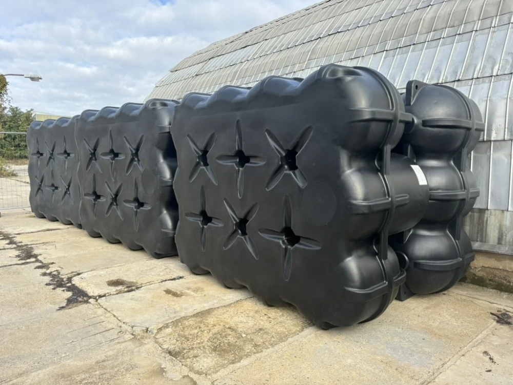 Nádrž na dešťovou vodu Hudson 10000 - sestava se systémem pro dům a zahradu